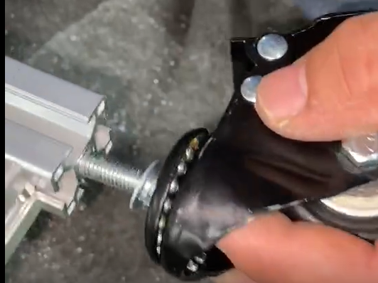 絲杆腳輪安裝圖