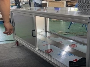 鋁型材移門機櫃