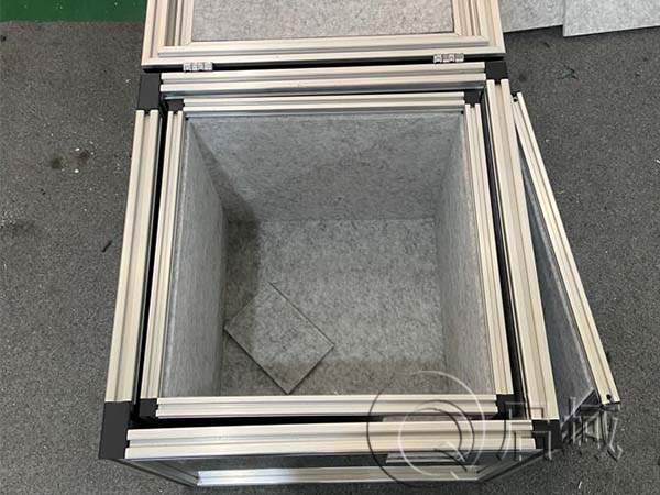 鋁型材隔音箱裏麵